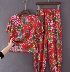 ชุดนอนผู้หญิงฤดูใบไม้ผลิและฤดูร้อนแฟชั่นผ้าลายดอกไม้ขนาดใหญ่บางสำหรับใส่กลางแจ้งและนอนในบ้าน