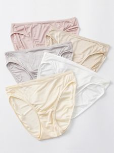 100 Mulberry Silk Underwear Womens Summer Thin Breathable Antibacterial Silk Underwear Womens Triangle Shorts Sheath Seamless