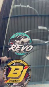 สติ๊กเกอร์ รีโว่ Revo v.3งานปริ้นสีสด คมๆ ติดทน ติดหน้าวัดบูส ขนาด10x10cm. เปลี่ยนคำได้เฉพาะ ตัวเลือกเปลี่ยนคำเท่านั้น(ไม่สามารถเปลี่ยนรูปแบบได้ เปลี่ยนได้เฉพาะข้อความเท่านั้น)