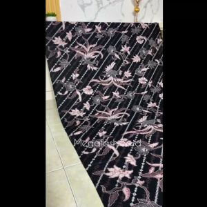 Batik Atasan & Rok: Kain Batik Motif Baru untuk Pakaian Sehari-hari