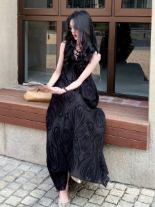 Elegant French Luxurious Sleeveless Vest Dress Womens New Loose Embroidery High Waist A-Line Long Skirt Single Button V-Neck