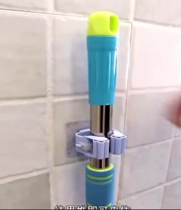 ตะขอแขวนไม้กวาด ตะขอแขวนไม้ถูพื้น ตะขอ ที่ติดผนัง ตะขอติดผนังติดนานติดทน ตะขอแขวนของติดพนังแน่นหนา ตะขอแขวนของ