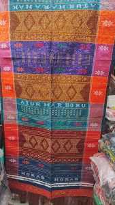 Ulos Sadum Raja Akola