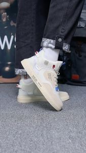 BOSINDO Sepatu PRIA Sneakers Olahraga Casual K26 ORIGINAL  sepatu nyaman dipakai anti slip