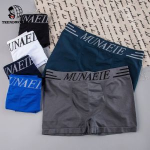 Underpants Mens Four Corner Mid Waist Young and Comfortable Breathable Dynamic Sweat-absorbing Breathable U-shaped Protruding Shorts