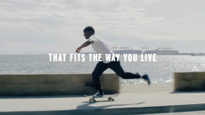 เคส UAG สำหรับ iPhone 17Pro Max รุ่น Pathfinder พร้อมแม่เหล็ก รองรับการชาร์จ MagSafe กันกระแทกทนทาน yellow