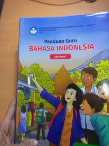 BUKU PANDUAN GURU BAHASA INDONESIA SMP/MTS KELAS 7 (EDISI REVISI 2023) - KURIKULUM MERDEKA