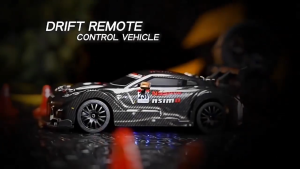 1:24 Mini RC Desktop Drift Car Model 4WD 30+ km/h High Speed Remote Control Racing Small Car Gift Boy Toy Car Gift