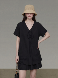 GULILI | Retro Black V-Neck Tie-Up Top and Pleated Skirt/Pants Set