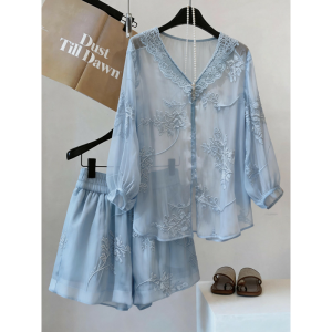 AEJUONOS | Embroidery Lace V-Neck Suit Two Piece Blue