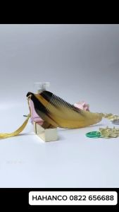 Lược Sừng Hình Lá Uốn Lượn Tinh Xảo - COH184
