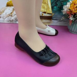 Genuine Leather Slip-On Mom Shoes Soft Bottom Casual Flat Footwear Spring 2024 Fashion round Toe Low Heel Daily Wear Womens Footgear