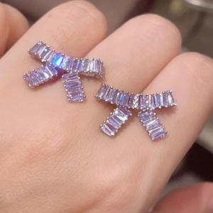 Sweet Butterfly Knot 925 Silver Earrings High-End Version Versatile Diamond Square Drill Age-Defying Elegant Womens Jewelry