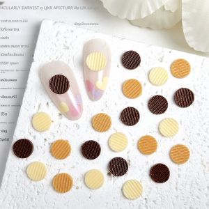 ของตกแต่งเล็บเรซิ่นรูปขนมปังกรอบสีพื้น 50 ชิ้น แบบเรียบง่ายเหมือนจริง 3 มิติ เรืองแสง สร้างสรรค์ รูปทรงวงกลม สำหรับตกแต่งเล็บ DIY