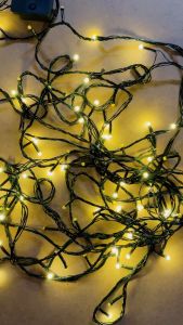 Pinky Bee Lampu Natal LED Premium 9m 100 Lampu Frosted AC 70030300
