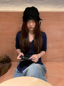 เสื้อเชิ้ตแขนยาวทรงเข้ารูปสไตล์ลำลองสำหรับผู้หญิง สีฟ้า ทรงสั้น คอโปโล กระดุมแถวเดียว ทรงเข้ารูป เสื้อคาร์ดิแกน