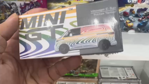 Mô Hình Xe MINI GT Box Version – Volkswagen ID. Buzz Prototype “Rainbow” 1/64
