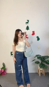 ชุดเซ็ตแฟชั่น  เสื้อยืดแขนสั้น+กางเกงยีนส์ สไตล์สาวแซ่บ