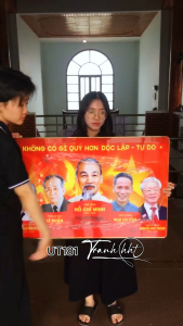 Khung tranh bác Hồ hình bác hồ treo tường Tranh Bác Hồ cùng với 4 vị lãnh tụ vĩ đại tranh vĩ nhân UT181