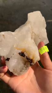 Cụm đá thạch anh trắng clear Quartz tự nhiên có cộng sinh khoáng 7 màu mã 344