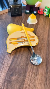 304 Stainless Steel Chopsticks Spoon Portable Folding Tableware Three-piece Set Banana Storage Box for Primary School Students