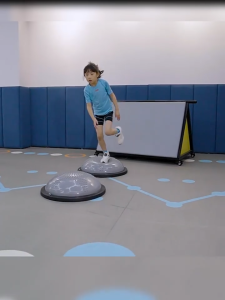 Santic Kids Cycling Shorts Boys Girls Breathable Quick-drying Training Sports Short Pant No Padded