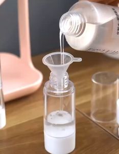 Vacuum Spray and Lotion Pump Bottle: A Comprehensive Guide