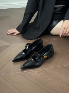 MIFEI | Giày Gót Nhọn Mũi Nhọn Phong Cách Pháp Dây Buộc Gót Thô Size Lớn