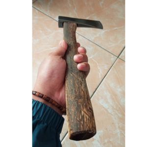Kampak/ kapak Baja Kuat Kokoh Gagang Dari pohon Aren / Ruyung