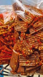 Bundle paket hemat aneka kerupuk viral pedas daun jeruk juraganseblak.id