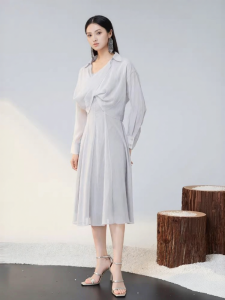 S·DEER | Bộ Đầm Hai Mảnh Dây V-Neck