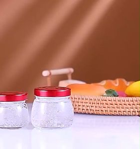 YAGE ขวดแก้วโบโรซิลิเกต พร้อมฝาเกลียวปิดสีแดง อุปกรณ์สำหรับบรรจุอาหาร น้ำพริก น้ำผึ้ง แยม ความจุ 75 ML.