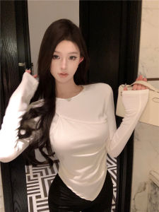 GUZILIAN | เสื้อยืดคอกลมแขนยาวทรงสลิมฟิตสำหรับผู้หญิง ทรงเข้ารูปไม่เท่ากัน แฟชั่นฤดูใบไม้ผลิ 2025 แบรนด์ Guzi Lian