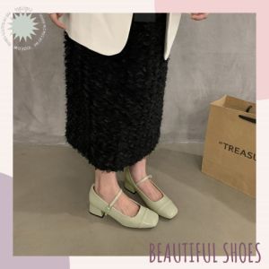 QXshop พิเศษ รองเท้าเสริมส้นแฟชั่นใหม่ รุ่นนี้ดีเทลสวย สวมใส่สบาย แมทช์ได้หลายลุคในชีวิตประจำวัน ทรงเป็นทางการดูสุภาพเรียบร้อย ราคาถูกสุดคุ้ม สาวๆต้องมีรีบเลย