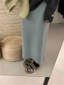 กระโปรงยาวปานกลางทรงเอเอวสูงถักนิตติ้งสไตล์ฝรั่งเศสสำหรับผู้หญิงในฤดูใบไม้ร่วงและฤดูหนาว กระโปรงทรงเอทรงตรงแบบมีซิป