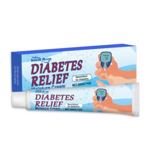 South Moon Skin Care Moisturizing Cream gently nourishes the skin. Apply massage care cream daily The dry and chapped skin soothing cream relieves skin discomfort and deeply moisturizes