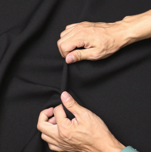 ผ้าวาเลนติโน่ ดำ เสื้อผ้าตัดชุดเครื่องแบบยูนิฟอร์มสูท หน้าเวลา 58 นิ้ว ผ้าเมตร ผ้าหลา คู่ด้วย