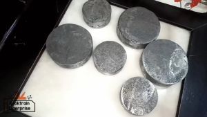 (READY STOCK)Tungku Besi /Besi Bulat Mini Small Sizes /Cast Iron Round /Besi Bulat/Cast Iron Besi Bulat/ Hand Tool Parts & Accessories