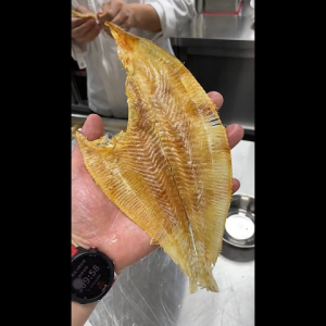 左口鱼干 大地鱼｜煲汤·煲粥·调味提鲜 海味干货 Dried Sole Fish (Da Di Yu) for Soup & Seasoning – Natural Dried Seafood