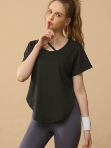 เสื้อยืดยูเกียรติแขนสั้นหลวมสำหรับผู้หญิง แห้งเร็ว ระบายอากาศได้ดี ไซส์ใหญ่ เสื้อผ้าออกกำลังกาย โพลีเอสเตอร์ ฤดูใบไม้ผลิ 2023