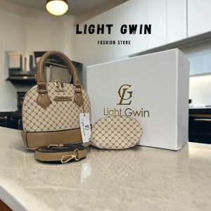 PLUS BOX!!Tas selempang wanita light gwin terbaru-Tas pesta wanita-Tas slingbag wanita-Tas bahu wanita-Tas new arival wanita kekinian