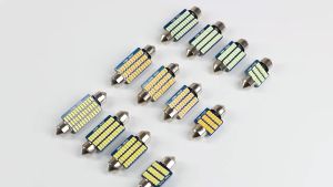 ไฟเพดานรถยนต์ ไฟเพดานรถเก๋ง ขาว เหลือง ไอซ์บลู 31mm 36mm 39mm 41mm 12V ความสว่างสูง การกระจายความร้อนอย่างรวดเร็ว ขนาดและสีต่างๆ