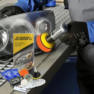ชุดขัดฟื้นฟูไฟหน้ารถ ชุดซ่อมไฟหน้ารถ น้ํายาขัดเงา น้ํายาทําความสะอาดสีรถ Care Refurbish Agent
