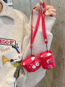 Creative Strawberry Bear AirPods pro 3 Wireless Bluetooth Protective Case Womens Cartoon Anti-fall Silicone Box Soft Shell