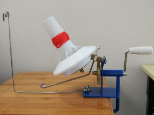 Chinatera Large Metal Yarn Fiber String Ball Wool Hand Operated Cable Winder Machine