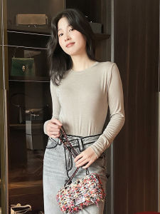 เสื้อชั้นในผู้หญิงแขนยาวทรงสลิมฟิต อบอุ่น น้ำหนักเบา ผ้าขนสัตว์ อะซิเตท ยืดหยุ่นสูง เสื้อชั้นในผู้หญิง ชุดชั้นใน