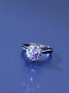Womens s925 Silver Ring Classic Six Claw Moissanite Ring 0.3/0.5/1/2/3 Carat Diamond Wedding Engagement Promise Ring Jewelry