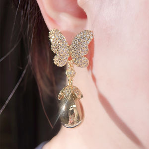 เครื่องประดับเสื้อผ้าชุบทองชั้นสูงของผู้หญิงประดับเลื่อมประกาย AAA Zirconia สร้อยคอมุกแฟชั่นผีเสื้อต่างหูรูปหยดน้ำ SE952