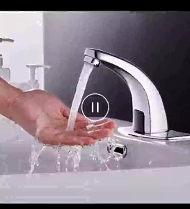 kran ait wastafel cuci tangan kuningan sensro otomatis / automatic hitam black minimalis 8XH