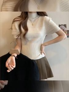 CORE Short Sleeved Knit Top Half High Neck Bubble Sleeves Top Chic Style Slim Fitting Top